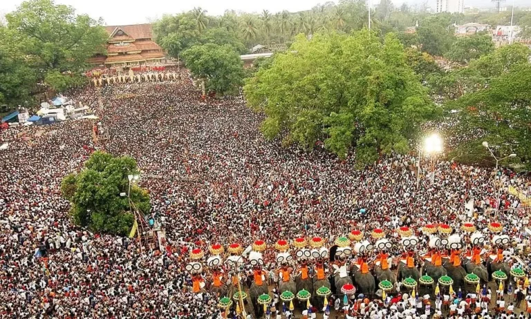 thrissur-pooram-Festival-Images